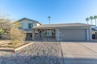 Building Photo - 1735 W Pampa Ave