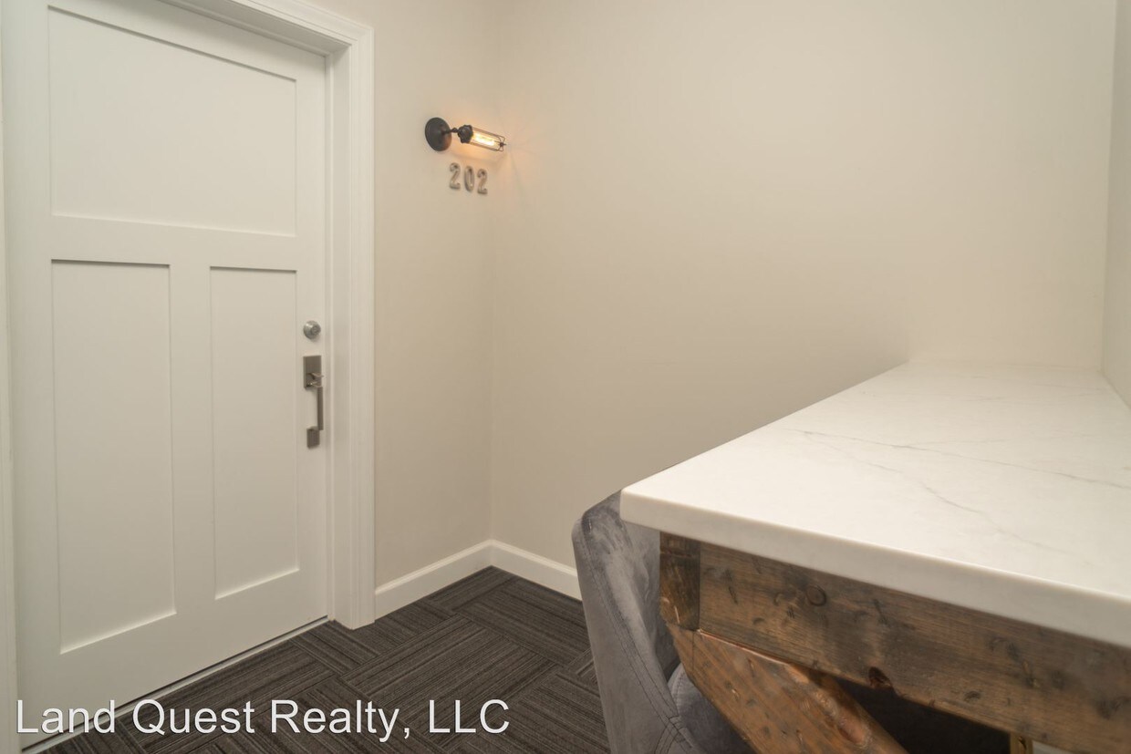 Foto principal - 812 50th St