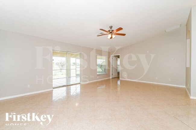 Foto del edificio - 2233 NW 5th Terrace