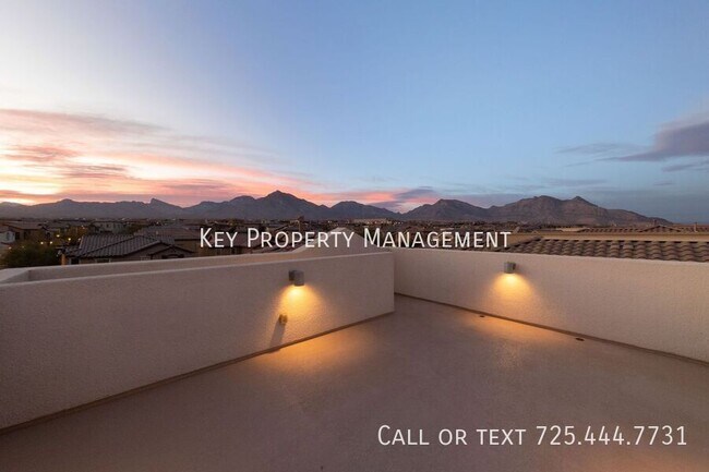 Building Photo - Luxury Dream Home with Unmatched Views and...