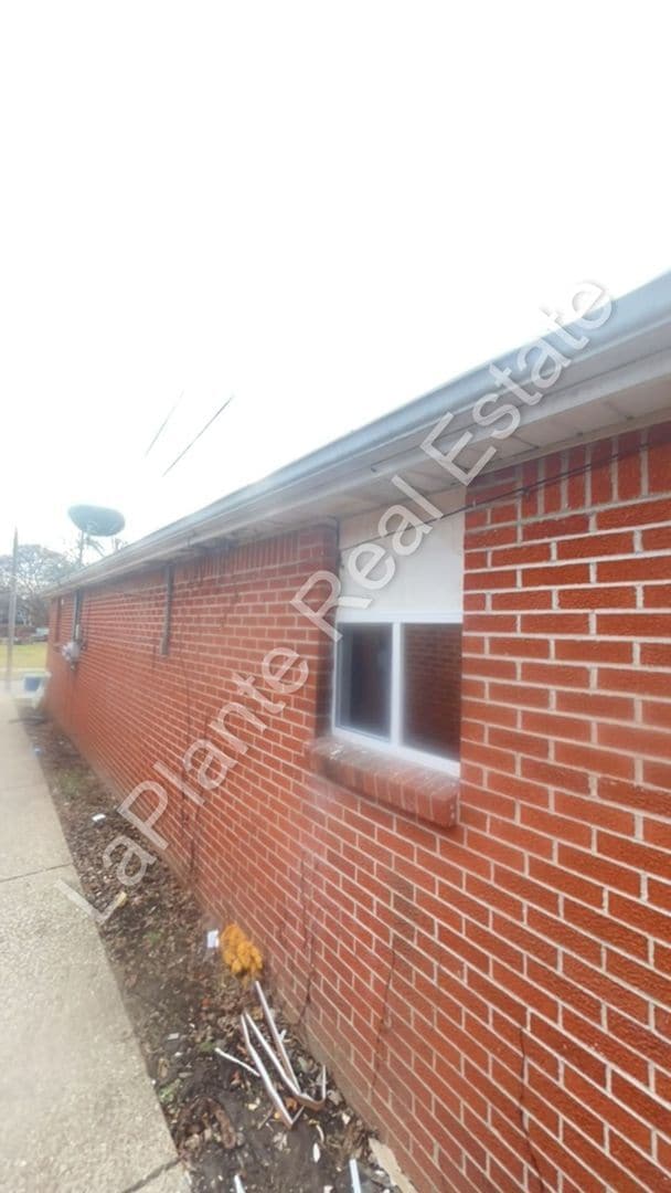 Building Photo - 1622 Milburn Ave