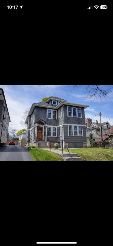 Primary Photo - 477 Maplewood Ave