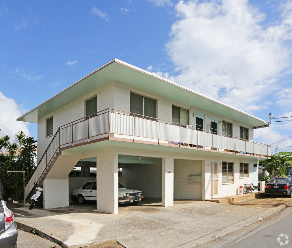 Primary Photo - 2939 Varsity Cir