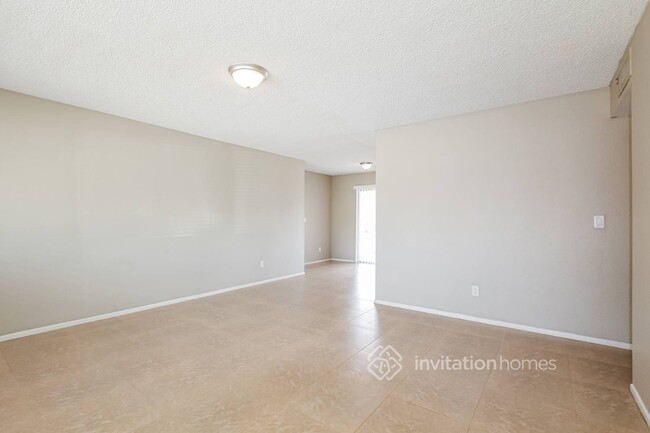 Foto del edificio - 7035 W Sunnyslope Ln