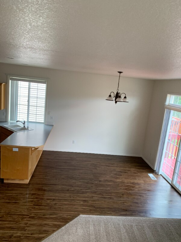 Foto del edificio - 8342 15th Ave SE
