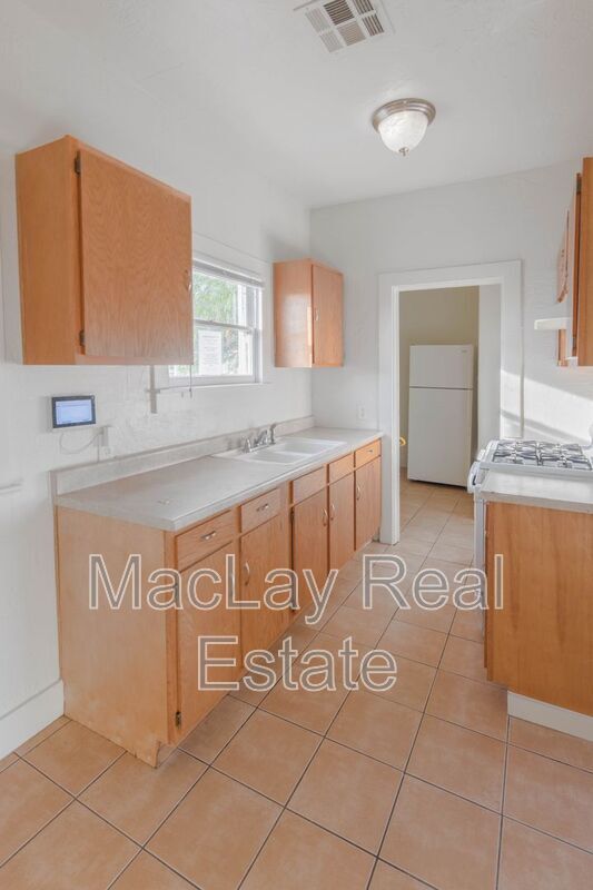 Foto del edificio - 2032 W Adams St