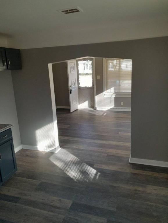 Foto del edificio - 4686 Dearborndale St