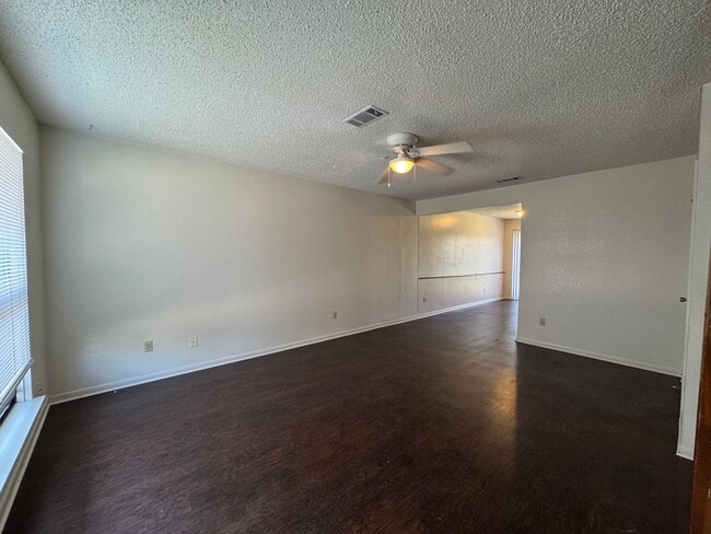 Foto del edificio - 4408 Lake Rd
