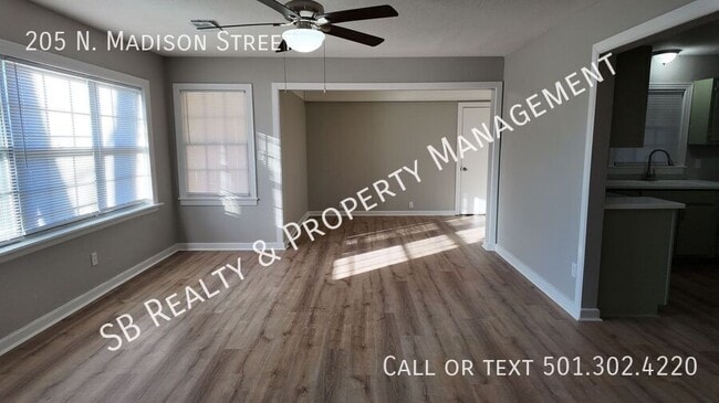 Building Photo - 205 N Madison St