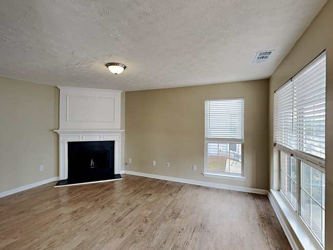 Building Photo - 2173 Asquith Ave SW