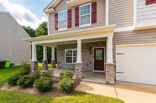 Foto del edificio - Stunning 4-Bed Home in Wendell with Granit...