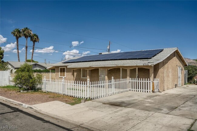 Foto del edificio - 4710 E Arizona Ave
