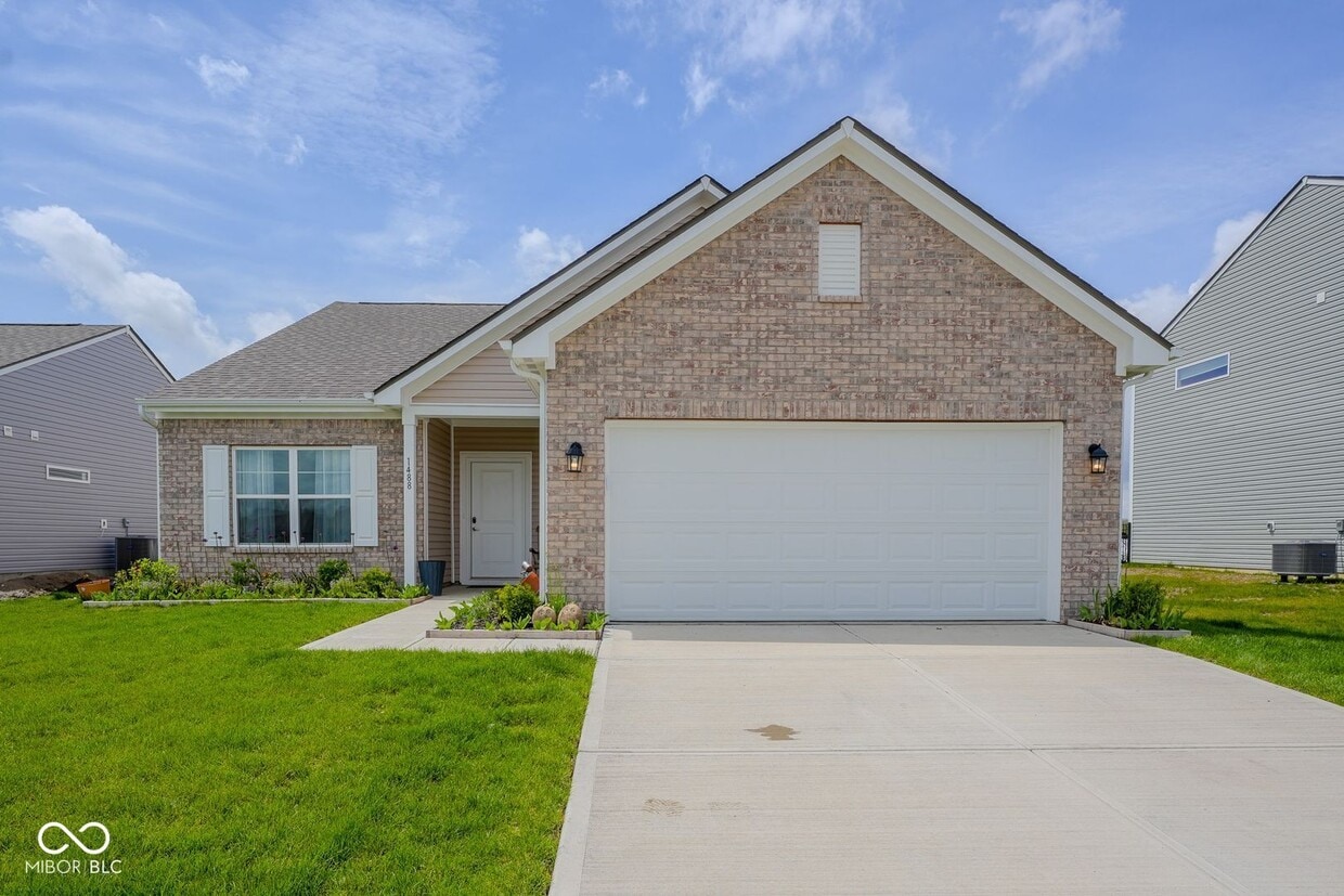 Primary Photo - 1488 Juniper Dr