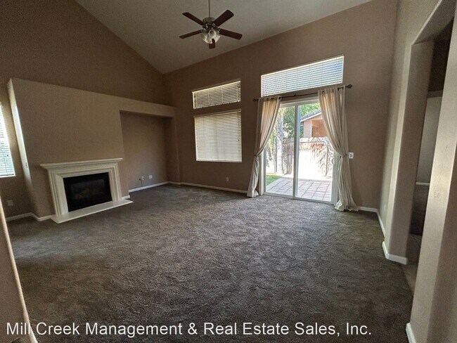 Building Photo - 4 br, 3 bath House - 1513 N. Pisa