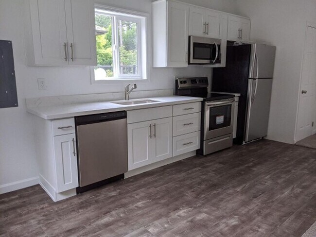 Foto del edificio - Remodeled 1-Bed ADU Near Microsoft & Redmond Town Center
