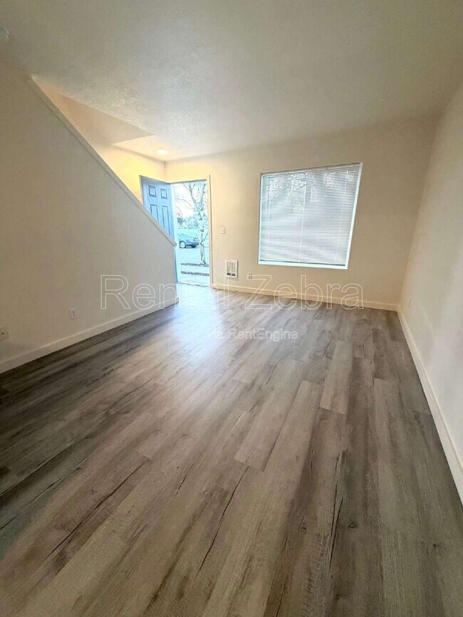 Foto del edificio - 6702 SE 80th Ave