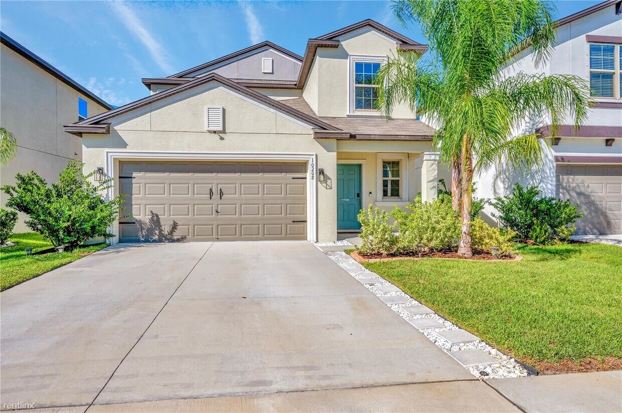 5 br, 2 bath House 10208 Summer Kiss Avenue House Rental in