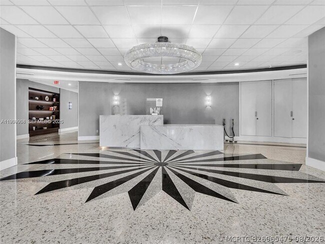 Foto del edificio - 3140 S Ocean Dr