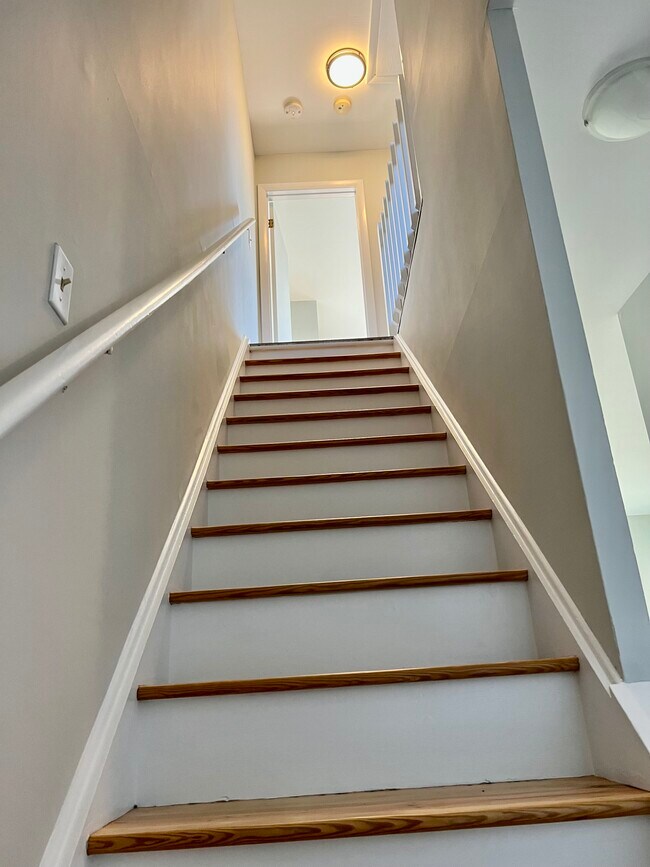 58 Saginaw Trl, Shelton, CT 06484 Townhome Rentals in Shelton CT