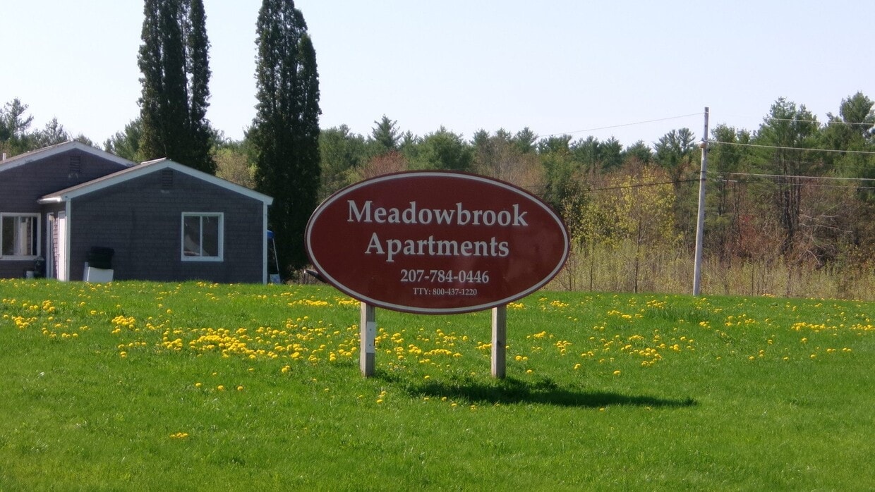 Primary Photo - Meadowbrook Apartments