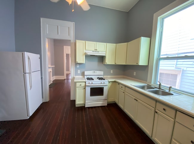 Kitchen - 2729 Onzaga St