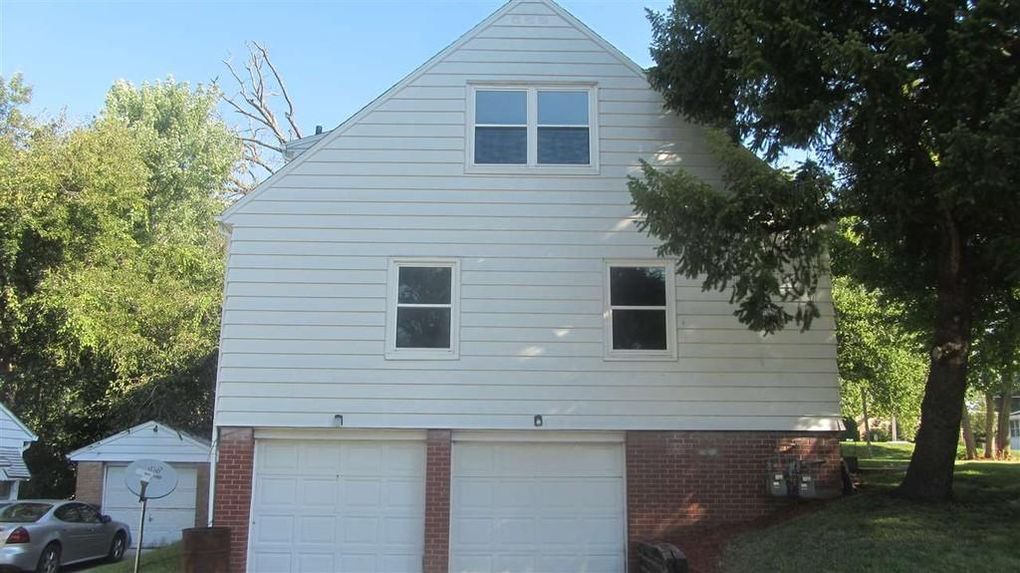 2224 24th St, Rock Island, IL 61201 Condo for Rent in Rock Island, IL