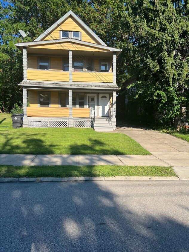 39153917 E 71st St Unit DN, Cleveland, OH 44105 Room for Rent in