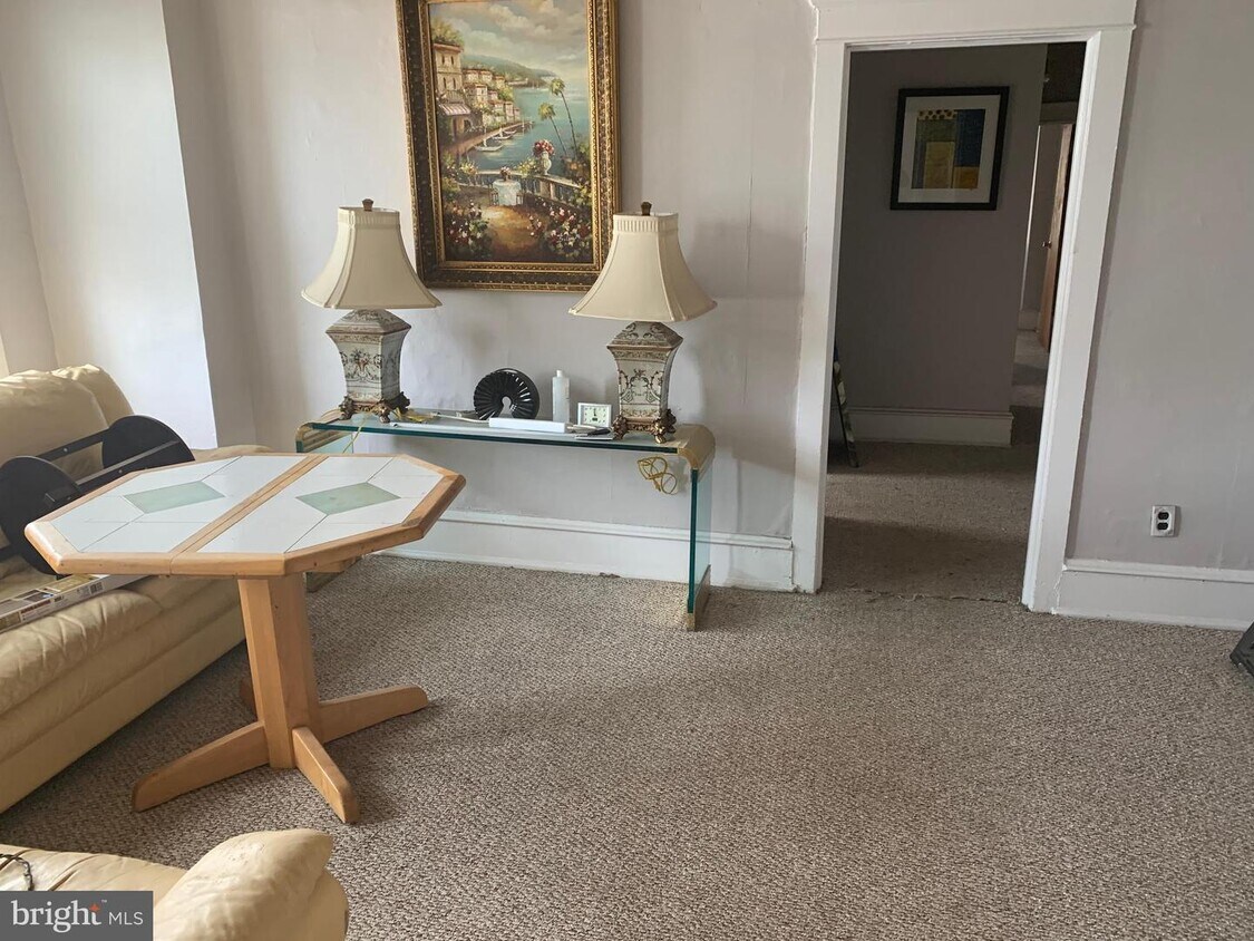 7401 Buist Ave, Philadelphia, PA 19153 Townhouse for Rent in