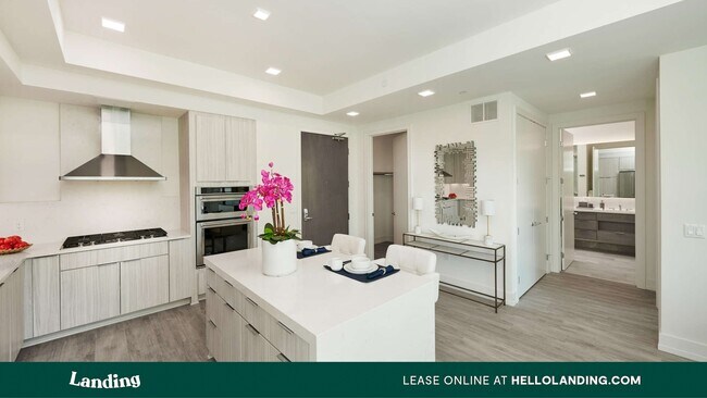 Building Photo - 12501 Ridgedale Dr
