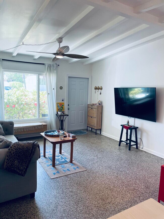 Foto del edificio - 5523 Columbus Rd