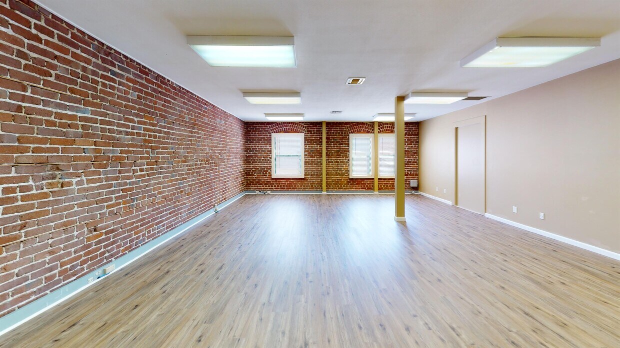 160 E 3rd St Unit 101, Pittsburg, CA 94565 Room for Rent in Pittsburg