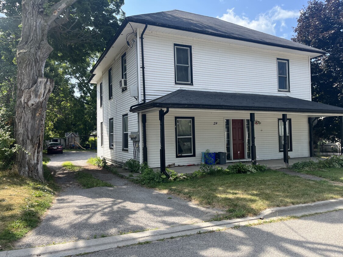 Primary Photo - 29 Church St W