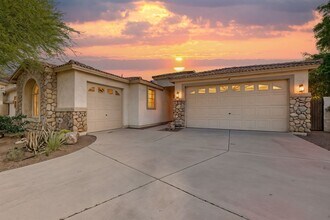 Building Photo - 2123 W Maldonado Rd