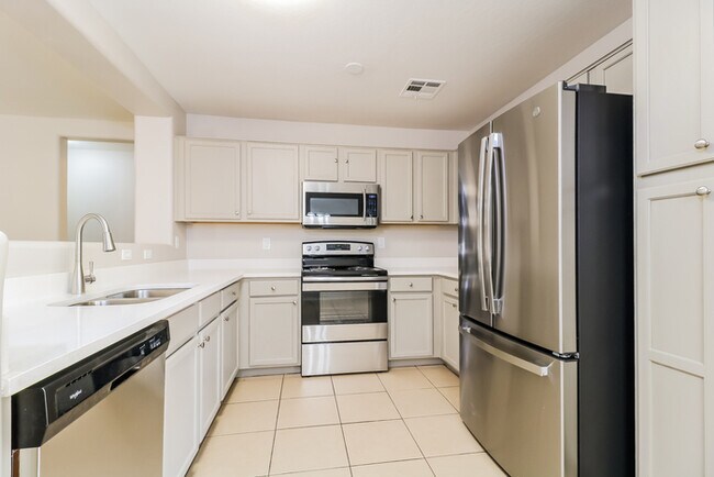 Building Photo - 22834 W Mohave St