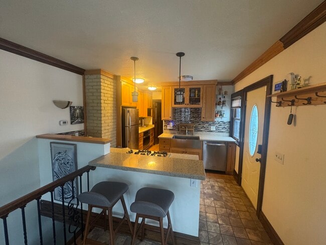 Building Photo - 603 Lexington Pky N