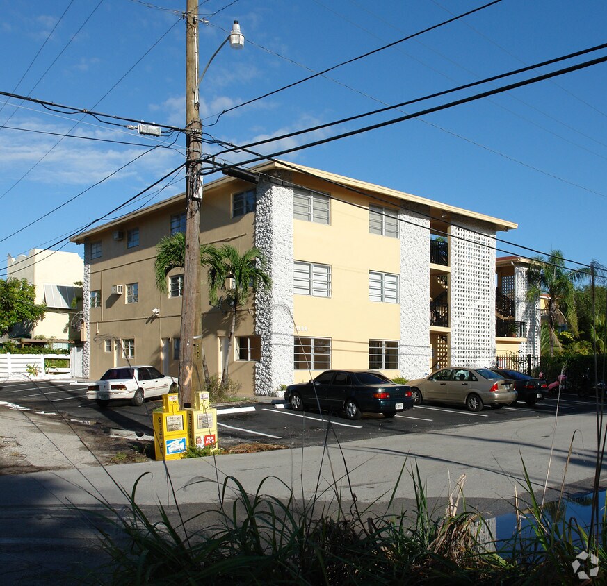 Foto del edificio - 1180 NE 1st St
