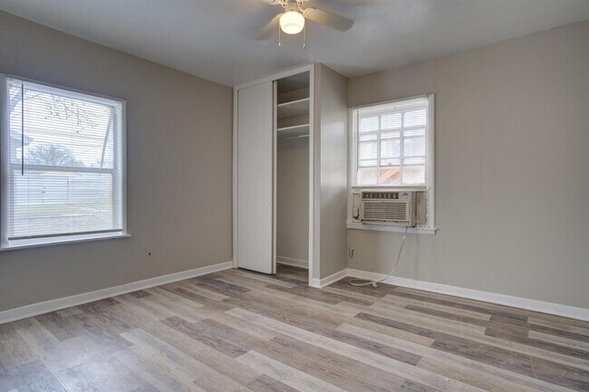 Building Photo - 3205 35th St