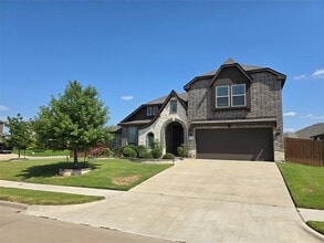 Building Photo - 1641 Irene Dr