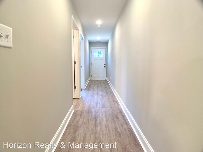 Foto del edificio - 3 br, 3 bath House - 1000 Henry Place Blvd...