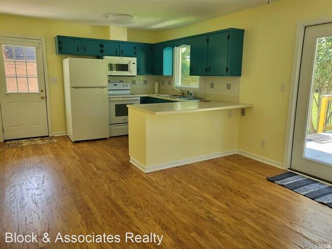 Foto del edificio - 3 br, 1.5 bath House - 2104 Balboa Rd