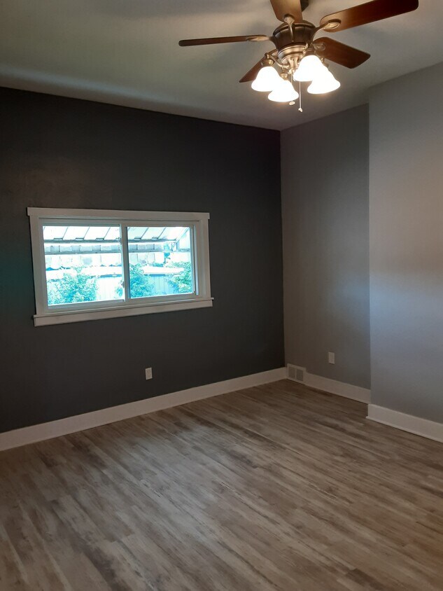 Living room pic 1 - 230 Langley Ave
