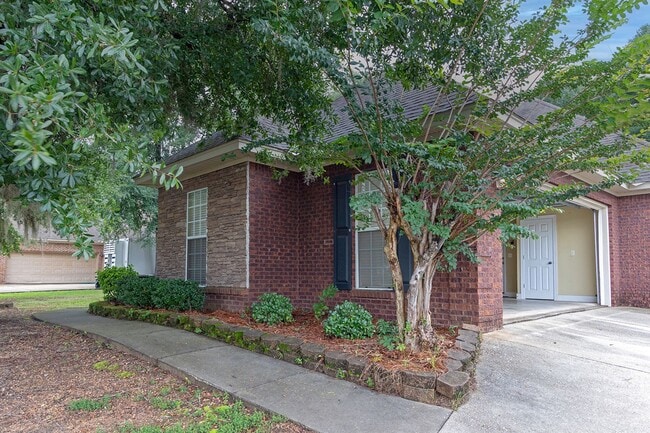 Building Photo - Home for Rent in Magnolia Estates