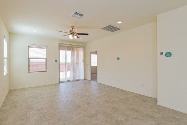 Building Photo - 11208 S Weismann Dr