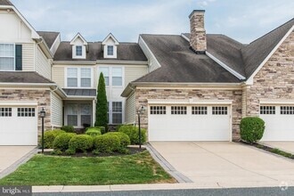 Building Photo - 415 Granville Ct