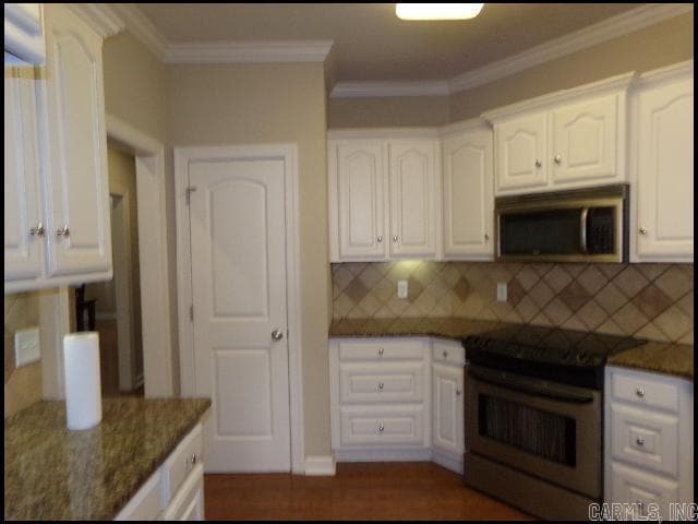 Building Photo - 31 Bristol Ct