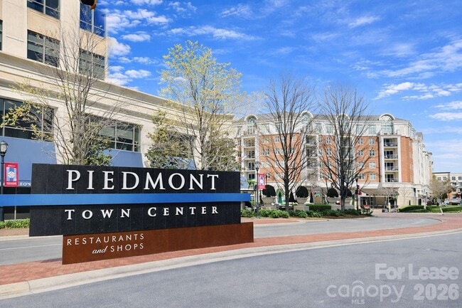 Building Photo - 4620 Piedmont Row Dr