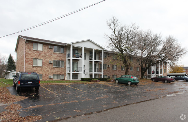 Foto del edificio - Country Manor Apartments