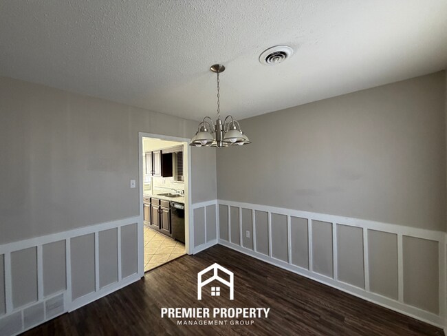 Foto del edificio - 7143 Markim Dr