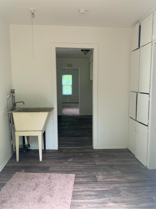 Foto del edificio - 6858 Edgeton St