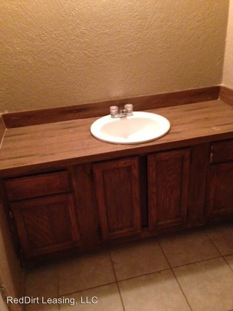 Foto del edificio - 3 br, 1.5 bath House - 2220 Warrior Circle